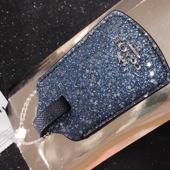 NWT Coach travel set - Picture 2 of 5